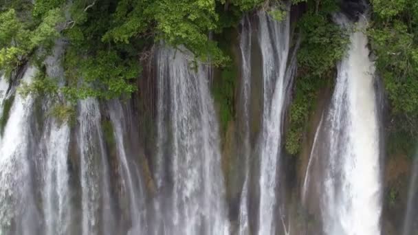 Thi lo su wodospad - Materiał filmowy, wideo