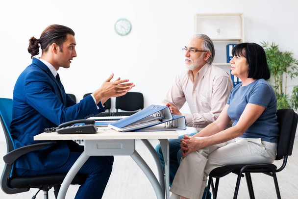 Financial advisor giving retirement advice to old couple - Photo, image