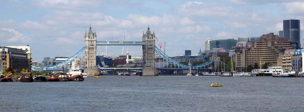 Tower Bridge, Londra
 - Foto, immagini