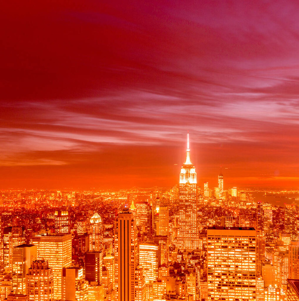 View of New York Manhattan during sunset hours - Φωτογραφία, εικόνα