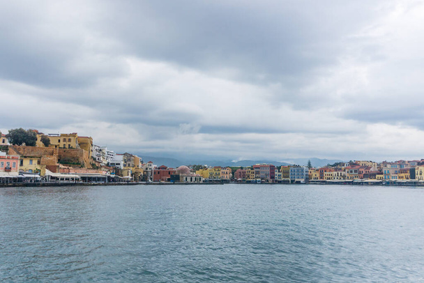Marcos da Grécia - bela cidade veneziana Chania na ilha de Creta antes da chuva
 - Foto, Imagem