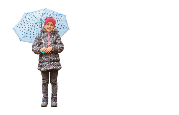 Bambina che tiene l'ombrello a colori, controllando la pioggia, isolata su bianco
 - Foto, immagini
