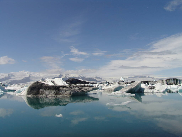 Jkuls-rlan  This glacial lake is located at the foot of Europe's largest glacier,the Vatnajkull in Iceland  - Foto, Imagem