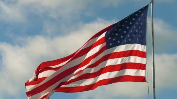 USA flag on flagpole, super slow motion video - Footage, Video