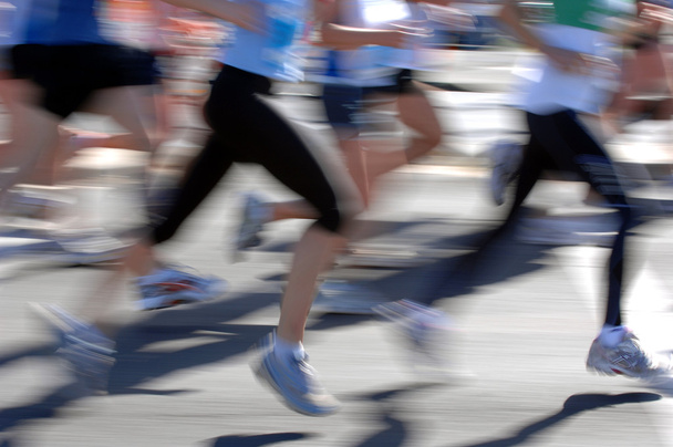 марафонцы в действии - Фото, изображение