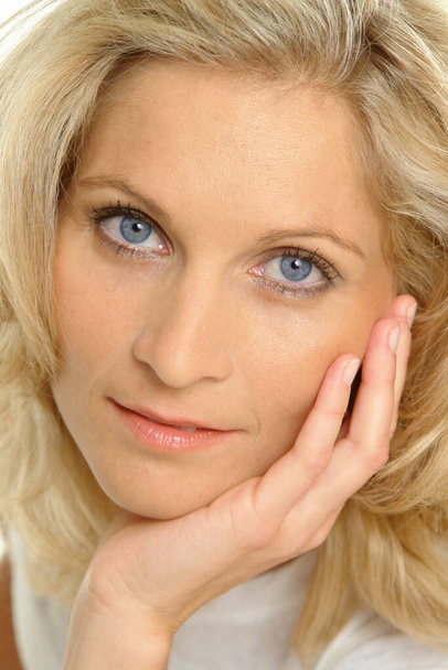 portrait of a beautiful blonde woman - Foto, Imagem