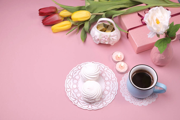cup of coffee for the holiday of March 8 on a pink background - Foto, imagen