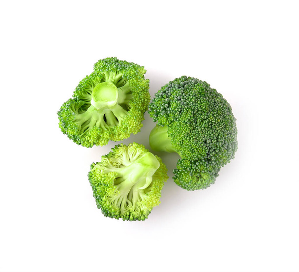 Brocoli sur fond blanc.Légumes pour la santé
. - Photo, image