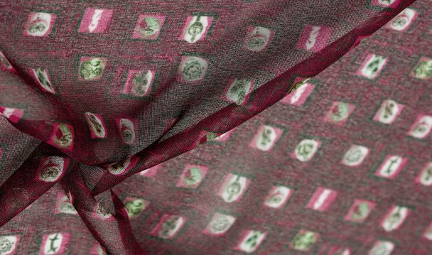 Textura, fondo, patrón, tela de seda roja, tejido delicado, bufanda de impresión de verificación, diseño, tejido calado - Foto, Imagen