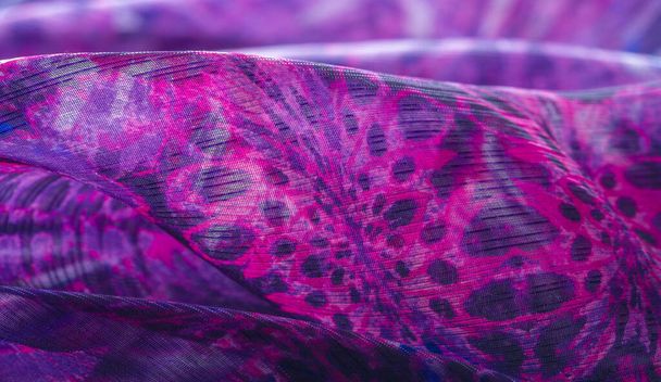 Textura, fundo, padrão. Padrão floral colorido abstrato 100% seda pura Crepe de Chine tecido de seda, roxo rosa azul tons brancos. Se você está procurando algo que vai inspirar você
, - Foto, Imagem