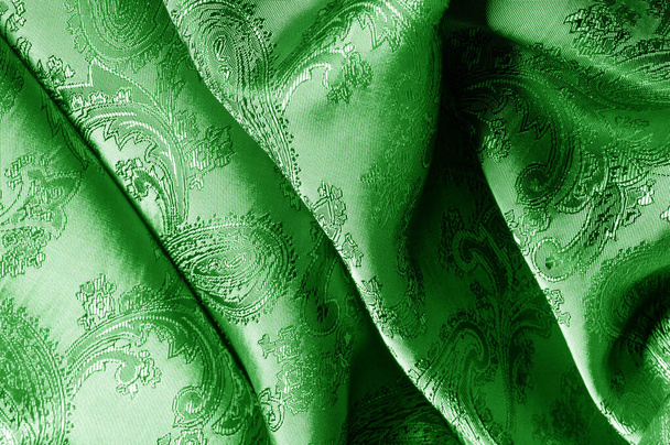 texture, fond, vert, verdoyant, pelouse, veau, vierge, tissu rougissant avec un motif paisley. basé sur des éléments asiatiques traditionnels - Photo, image