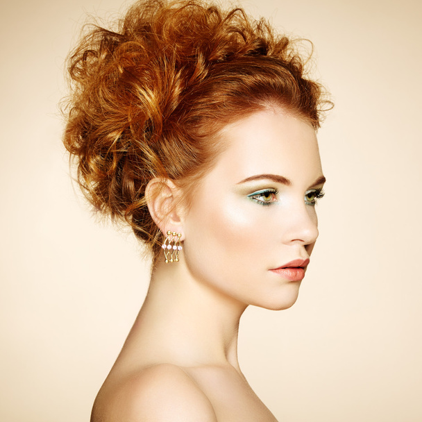 Portrait of beautiful sensual woman with elegant hairstyle - Φωτογραφία, εικόνα