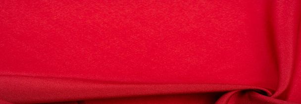 Textura, fundo, padrão, tecido de seda vermelho, isto é tecelagem de cetim de seda. Diferencia-se em densidade, lisura e lustro do lado dianteiro, maciez, é bem drapeado. Design de uso, projetos - Foto, Imagem