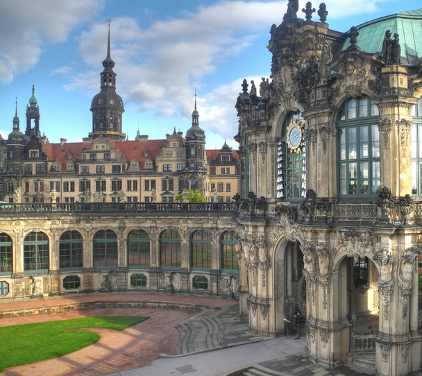 zwinger,Dresden,dresdner zwinger,saxony,baroque,fortress,architecture,orangerie,pavilion,germany - Foto, Imagen