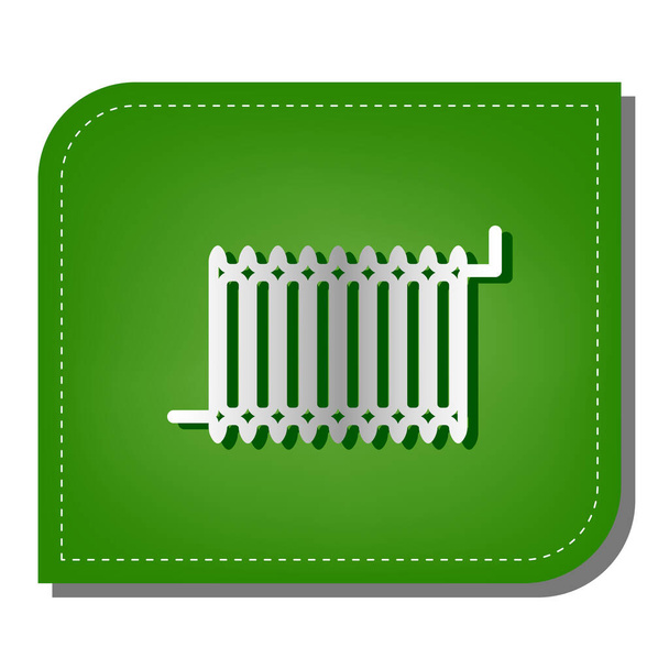 Señal del radiador. Icono de línea de gradiente de plata con sombra verde oscura en la hoja verde parcheada ecológica
. - Vector, Imagen