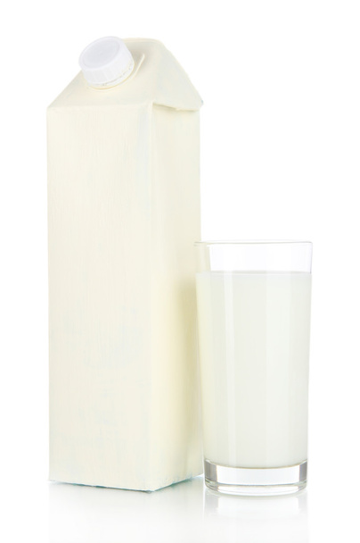 Confezione da latte isolata su bianco
 - Foto, immagini