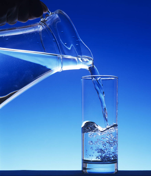 Carafe and Glass of Water   - Фото, зображення
