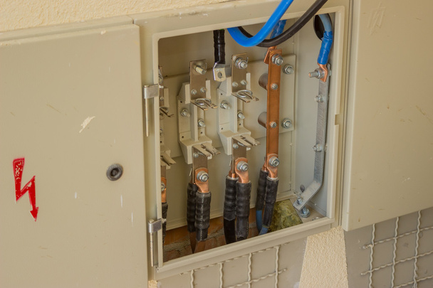 bakır elektrik güç kablosu konektörü 2 için hazır - Fotoğraf, Görsel