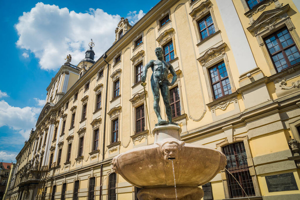 Wrocaw, Lengyelország - 2019. június 17. A régi lengyel város építészete - Fotó, kép