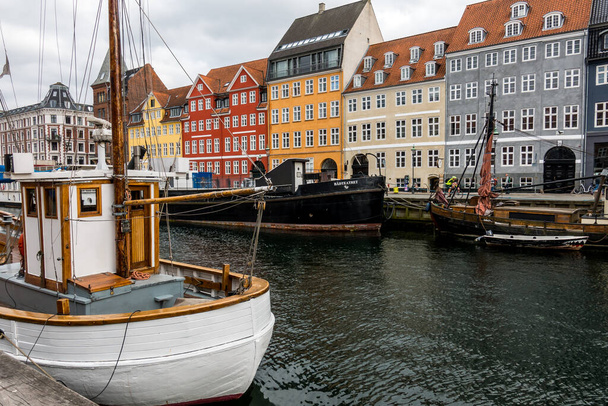 Copenhagen, Dania - 18 lipca 2019. Piękna architektura Kopenhagi, podróże po Kopenhadze - Zdjęcie, obraz