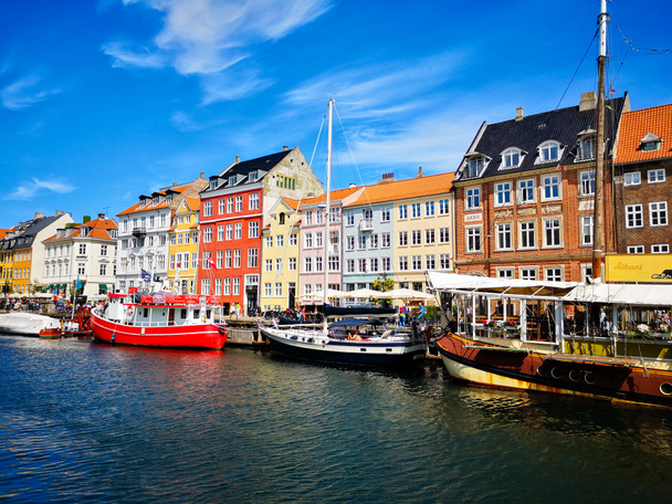 Copenhague, Dinamarca - 16 de julio de 2019. Hermosas calles de Copenhague viajes fondo
 - Foto, Imagen