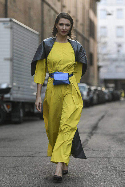 Milan, Italy - February 20, 2020: Landiana Cerciu before a fashion show during Milan Fashion Week - streetstylefw2 - Foto, Imagen