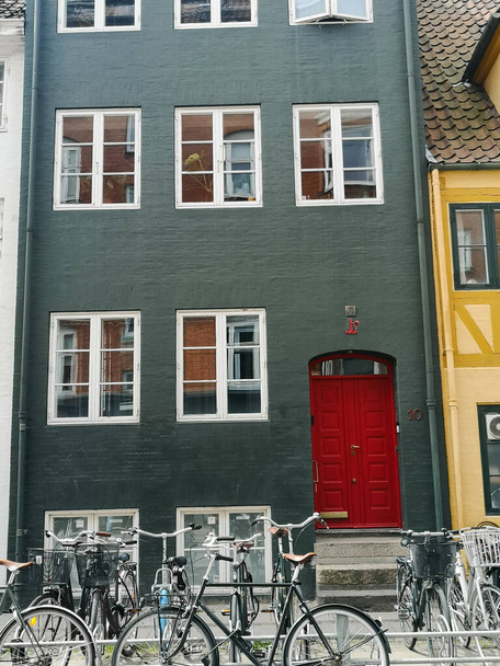 Copenhagen, Denmark - July 16, 2019. Beautiful streets of Copenhagen travel background - Fotografie, Obrázek