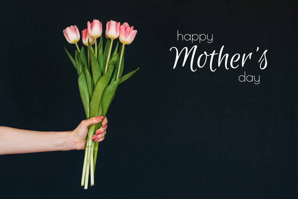 Biglietto di auguri con l'iscrizione Happy Mothers Day. Bouquet di tulipani rosa
 - Foto, immagini
