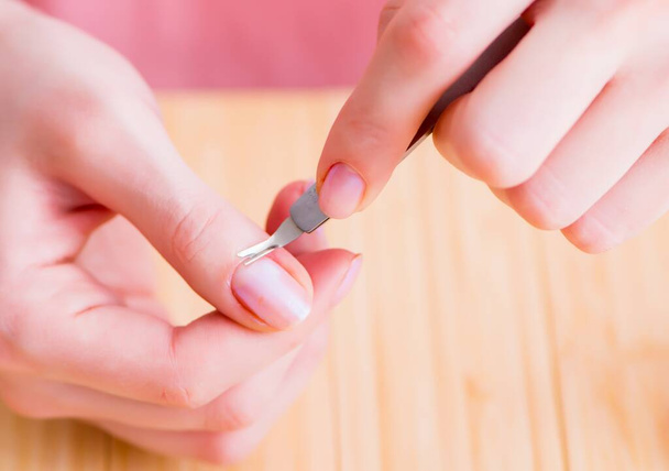 Schoonheidsproducten nagelverzorging tools pedicure closeup - Foto, afbeelding