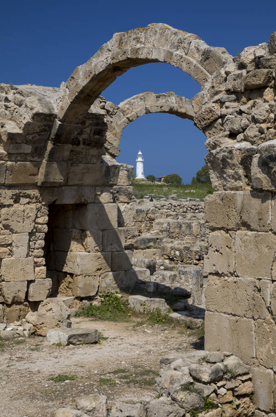 Saranta Kolones (château de quarante colonnes) à l'intérieur du parc archéologique de Paphos, Chypre
 - Photo, image