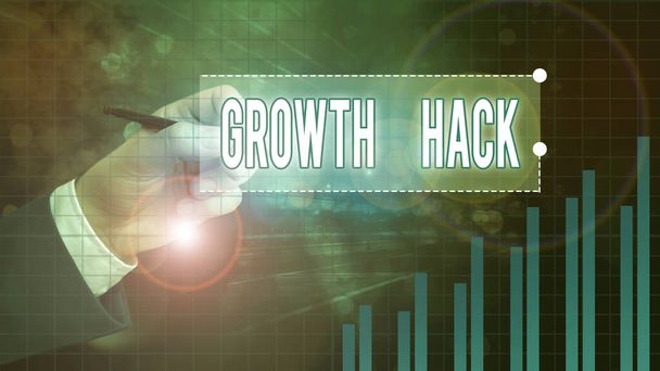 Szöveg jele mutatja Növekedés Hack. Fogalmi fotó általában megszerezni annyi felhasználó vagy ügyfél, mint lehetséges. - Fotó, kép