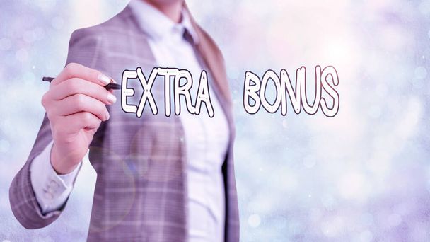 Writing note showing Extra Bonus. Business photo showcasing an extra amount of money that is added to someone s is pay. - Foto, afbeelding