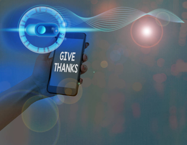 Kirjoitetaan muistiinpanoja Give Thanks. Business valokuva esittelee ilmaista kiitollisuutta tai osoita arvostusta Tunnusta ystävällisyys
. - Valokuva, kuva