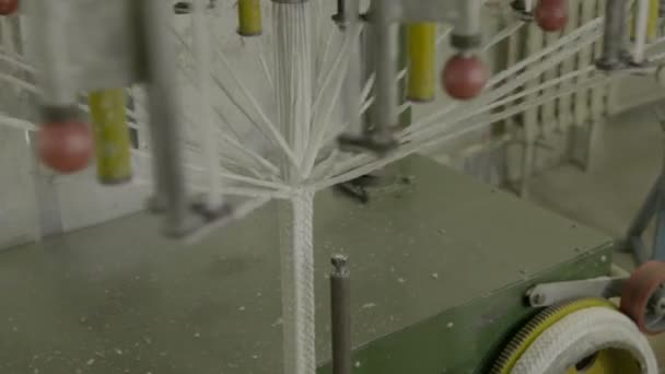 Automatic industrial sewing machine for knitting a braid of non-combustible cable. - Filmmaterial, Video