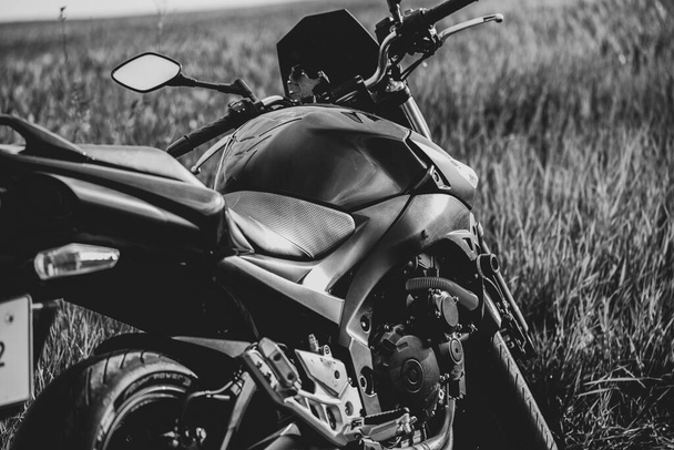 Esportes bela motocicleta preta close-up
. - Foto, Imagem