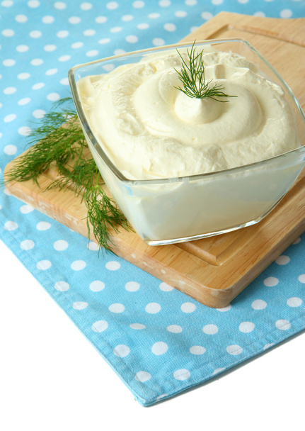 Sour cream in bowl close-up - Zdjęcie, obraz