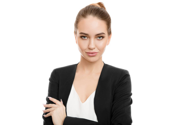 Frau im Businessanzug auf weißem Hintergrund. Schwarze Jacke, graues Hemd - Foto, Bild