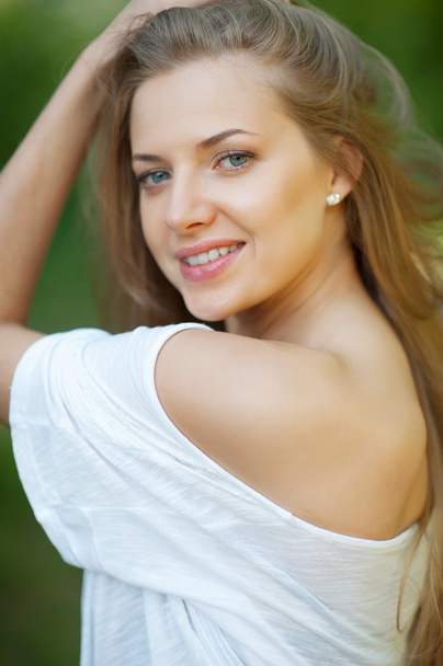 piękno naturalnego zdrowia twarz kobiety - Zdjęcie, obraz