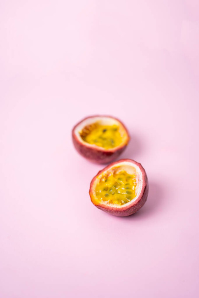 passion fruits isolated on white background - Фото, изображение
