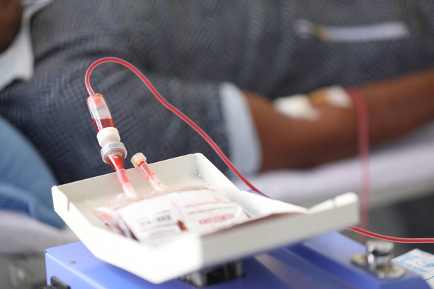 Campamento de donación de sangre en el área rural India - Foto, Imagen