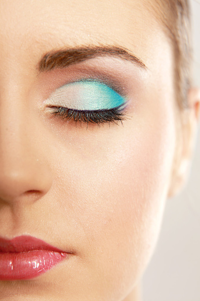 Woman eye with exotic style makeup - Fotoğraf, Görsel