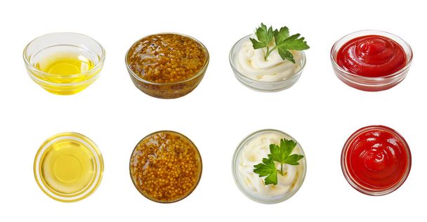  Senf, Ketchup, Mayonnaise, Öl isoliert auf weißem Hintergrund - Foto, Bild