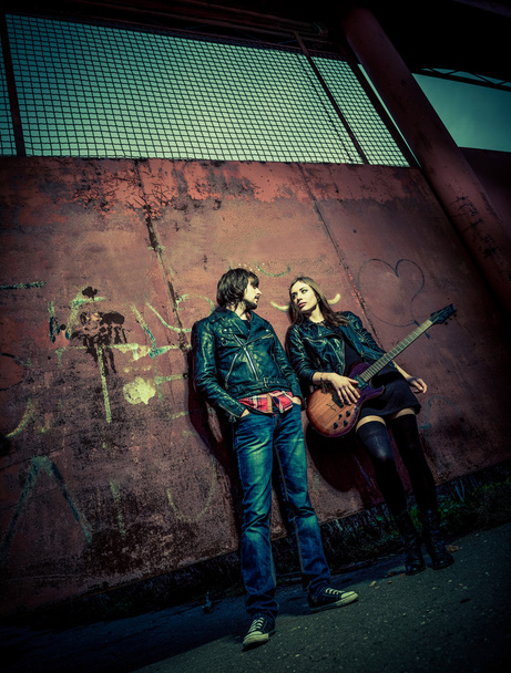 Young couple with guitar - Fotoğraf, Görsel