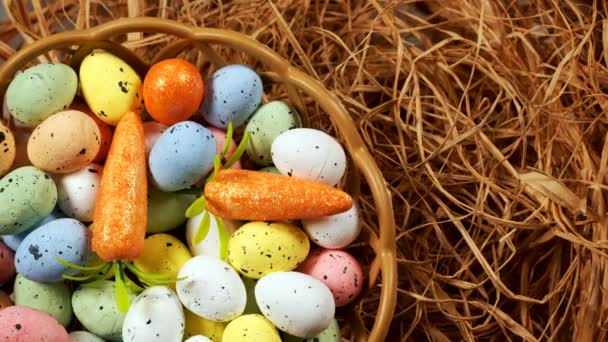 Πολύχρωμο παραδοσιακό εορτασμό Πάσχα Paschal αυγά  - Πλάνα, βίντεο