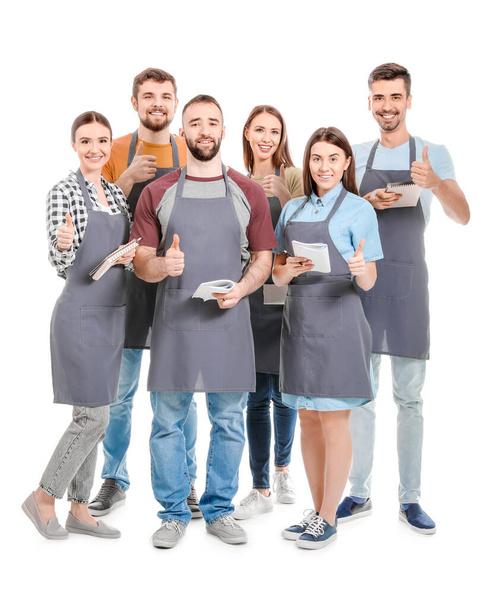 Учасники кулінарних класів, що показують жест великого пальця на білому тлі
 - Фото, зображення