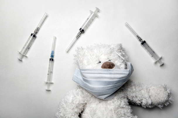 image of bear mask syringe white background  - Foto, immagini