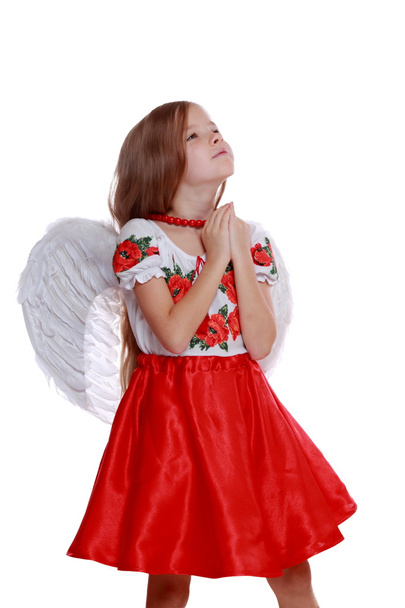 Little angel in Ukrainian costume - Foto, afbeelding