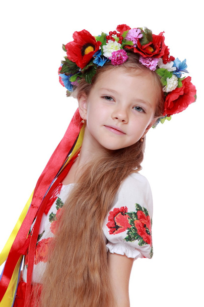 Girl in a Ukrainian national costume - Foto, Imagen