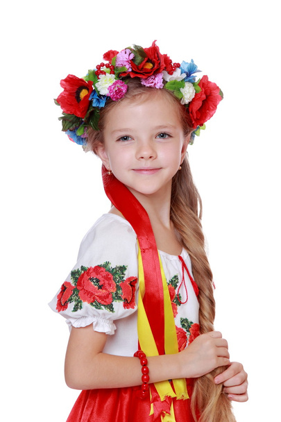 Girl in Ukrainian national costume - Fotoğraf, Görsel