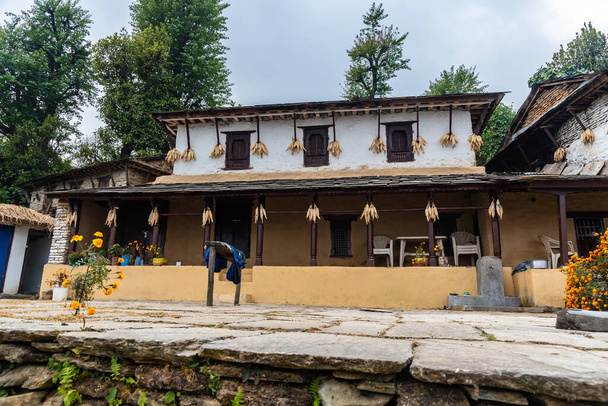 美しいグルン村の家Ghandruk Pokhara地域ネパール - 写真・画像